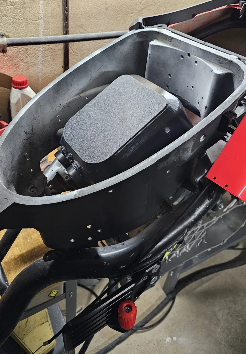Airbox stehend Helmfach Yamaha Jog